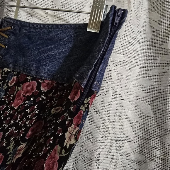 Vintage Faded Glory Floral Skirt with Denim Waistband - Picture 5 of 6